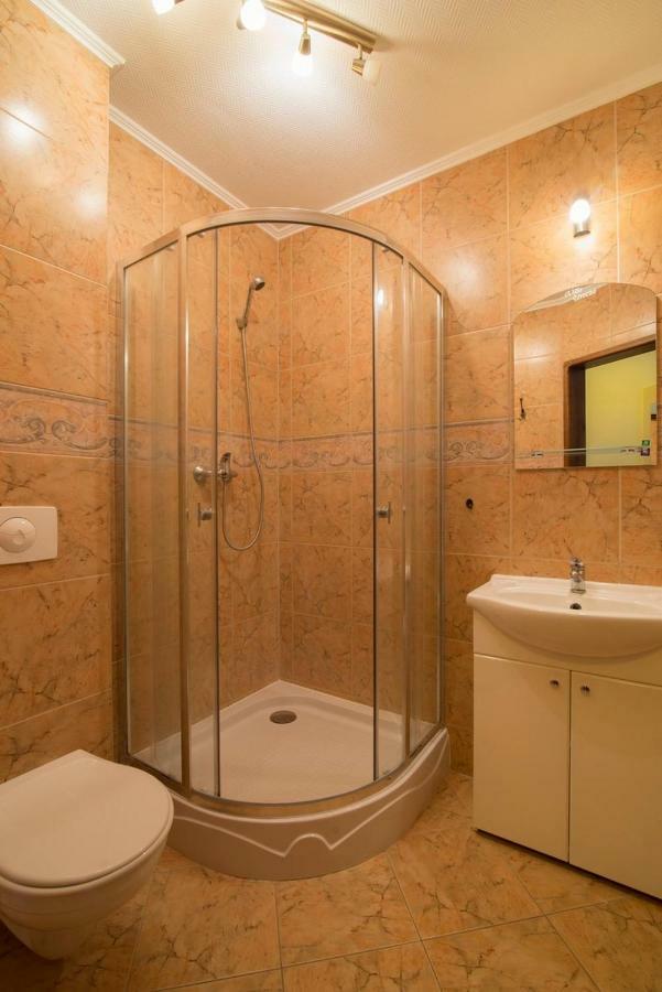 Pionow Rodzinne Apartamenty Urocza 10 ครีนิซามอร์สกา ภายนอก รูปภาพ